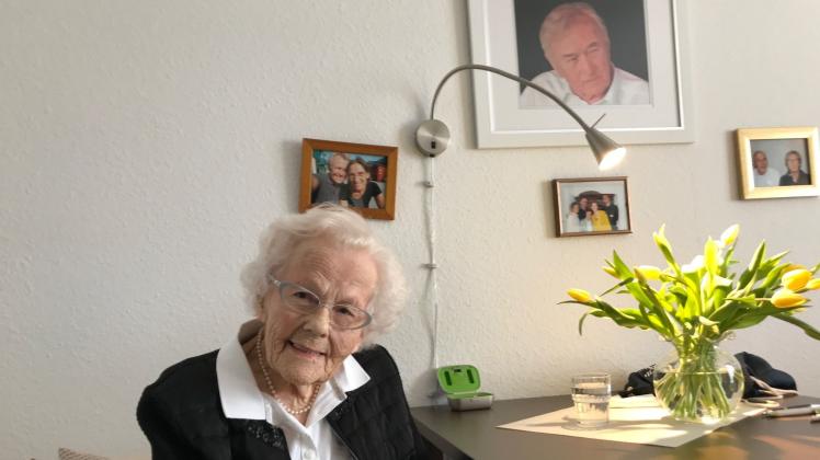 Maria Haensel vor ihrem 100. Geburtstag in der Lechtinger Seniorenresidenz.