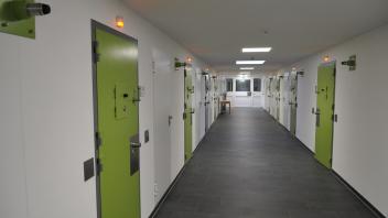 Innerhalb der Gefängnishauses der JVA Meppen deutete nichts darauf hin, dass es sich um einzelne Container handelt. 