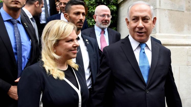 Sara und Benjamin Netanyahu: Auch der Präsident steht in der Kritik. Foto: Imago/Andrew Parsons
