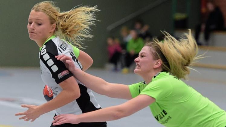 Hat mit dem TV Neerstedt die Spitzenposition in der Landesliga-Tabelle inne: Agnieszka Blacha (links). Hat mit dem TV Neerstedt die Spitzenposition in der Landesliga-Tabelle inne: Agnieszka Blacha (links).