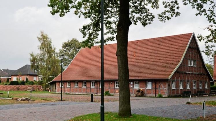 Neben dem Heimathaus in Geeste soll auf der Fläche links eine Remise gebaut werden. Im Haushalt der Gemeinde Geeste ist ein Zuschuss eingeplant. 