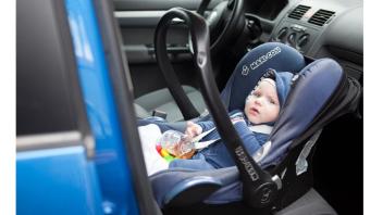 Zum Kauf eines Kindersitzes sollten Eltern das eigene Auto und die Kinder zum Geschäft mitbringen. Foto: dpa/Markus Zahradnik