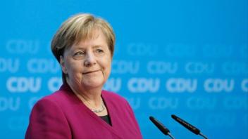 Gelöst und mit sich im Reinen wirkte Kanzlerin Angela Merkel, als sie am 29. Oktober 2018 ihren Verzicht auf den CDU-Parteivorsitz bekannt gab. 