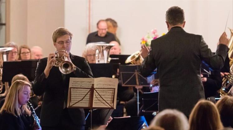Philipp Hennigs, erster Trompeter beim Städtischen Orchester Delmenhorst, trat am Samstag als Solist auf.. 