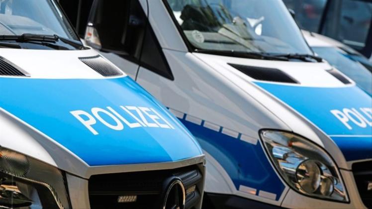 Die Delmenhorster Polizei hat am Samstag zwei Männer aus dem Verkehr gezogen und ihnen die Weiterfahrt untersagt. In einem Fall erntete sie lautstarken Protest. Symbolfoto: Michael Gründel