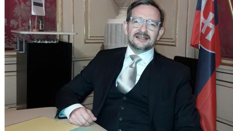 Krieg aus Versehen? "Unsere Beobachter stellen immer mehr Beinahe-Zwischenfälle fest", sagt OSZE-Generalsekretär Thomas Greminger an seinem Sitz in Wien. 