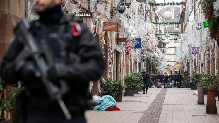 In Straßburg herrscht höchste Alarmstufe. Anti-Terror-Spezialisten der Pariser Staatsanwaltschaft haben die Ermittlungen übernommen. Foto: dpa/Sebastian Gollnow