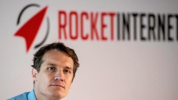 Oliver Samwer, Gründer und Vorstandsvorsitzender der Rocket Internet AG. sitzt während einer Pressekonferenz vor dem 