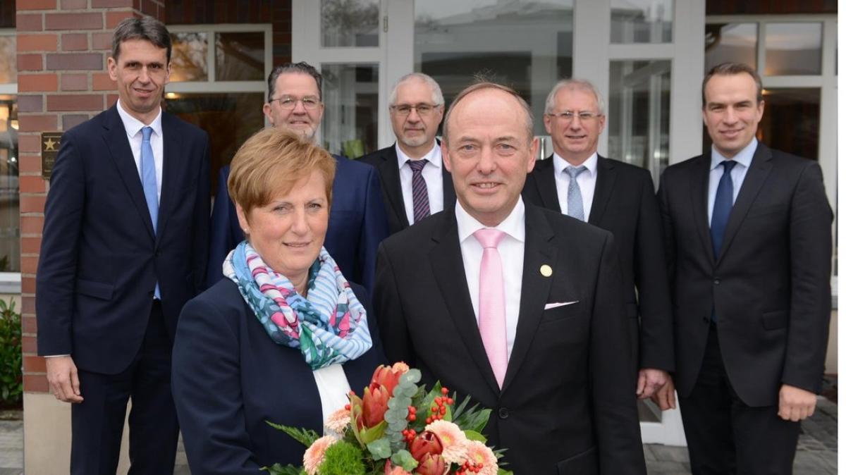 Volksbank SüdEmsland verabschiedet Heinz NOZ