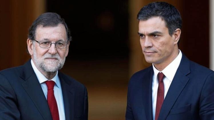 Pedro Sánchez (r) könnte die Nachfolge Mariano Rajoys antreten. 