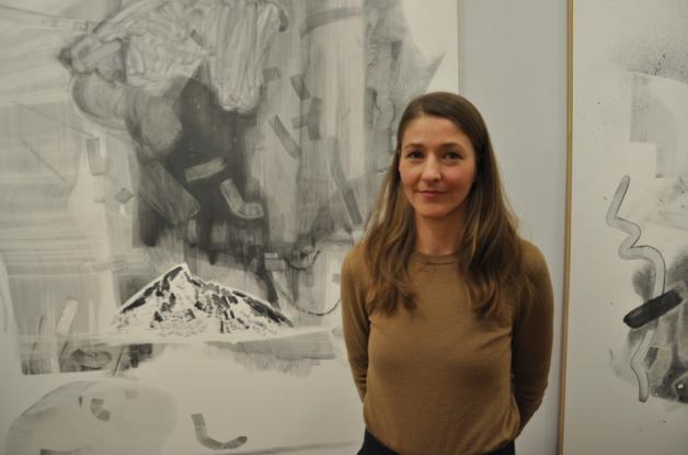 Künstlerin Jennifer König beschäftigt sich in ihren Werken mit der Beziehung zwischen Landschaft und Abstraktion: "Ich möchte, dass neben dem Motiv die Malerei selbst Gegenstand der Bilder wird". 