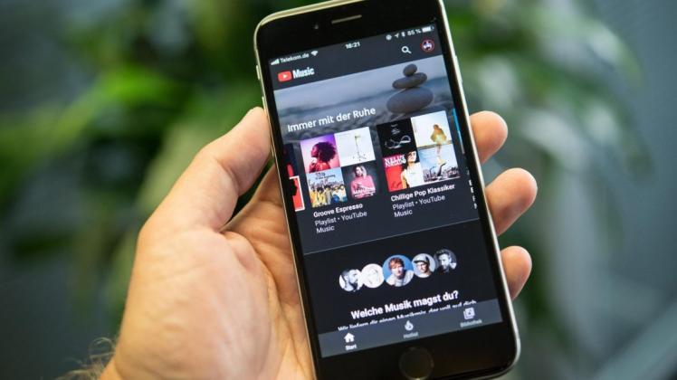 Musikstreaming und Videos in einer App gibt es mit Youtubes neuen Bezahlangeboten Youtube Music Premium und Youtube Premium. Foto: dpa