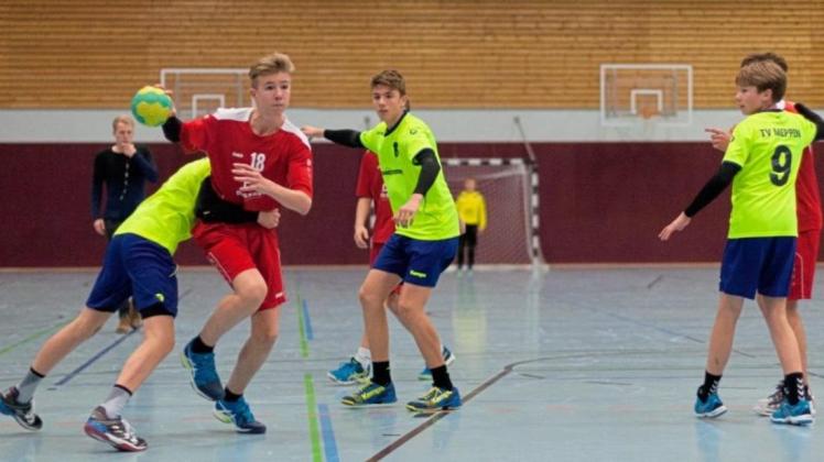 Warf 13 Tore für die C-Jugend der SG Lingen-Lohne: Fynn Lügering (am Ball). Archivfoto: Lars Schröer