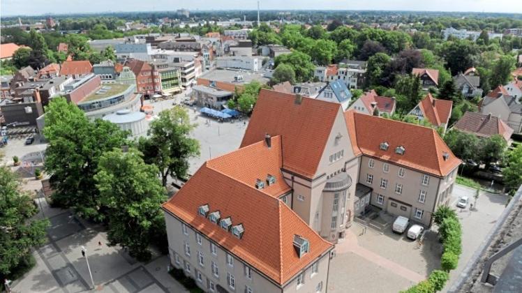 Delmenhorst wächst – zumindest in den Jahren bis 2025. Das sagen Prognosen der Stadtstatistiker aus. Der Bevölkerungsgewinn geht vor allem auf die Zuwanderung von Ausländern zurück. Symbolfoto: Ingo Wagner/dpa Delmenhorst wächst – zumindest in den Jahren bis 2025. Das sagen Prognosen der Stadtstatistiker aus. Der Bevölkerungsgewinn geht vor allem auf die Zuwanderung von Ausländern zurück. Symbolfoto: Ingo Wagner/dpa