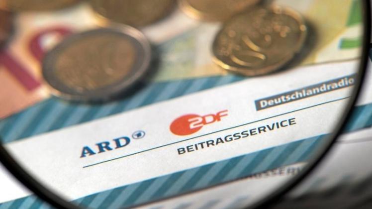Die Schweizer haben sich deutlich für den Erhalt der Rundfunkgebühr ausgesprochen. Die Botschaft der Abstimmung: Auch in Deutschland sollte man nun ernsthaft über eine Reform der Finanzierung von ARD und ZDF reden. 