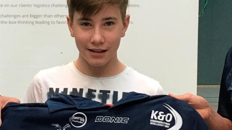 Hat sich für das Top-12-Bundesfinale 2018 in der Altersklasse Schüler qualifiziert: Sören Dreier, der für das Tischtennis-Männerteam des TV Hude II und für die Jugend des SuS Rechtupweg aufschlägt. 