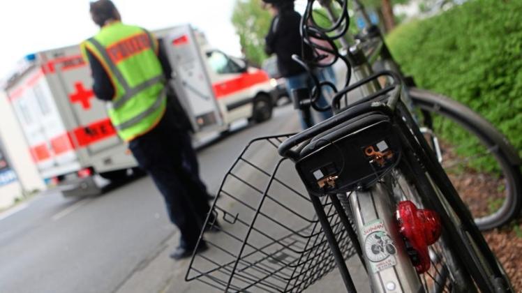 Am Montagnachmittag ist eine 23-jährige Fahrradfahrerin aus der Gemeinde Hude bei einem Verkehrsunfall auf der Langeberger Straße verletzt worden. Symbolfoto: Martin Dove