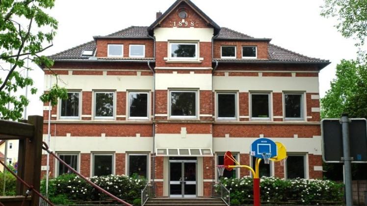 Das Gebäude der ehemaligen Teutoburger-Wald-Schule in Dissen. Archivfoto: Achim Köpp