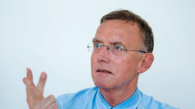 Gerd Landsberg, Hauptgeschäftsführer des Deutschen Städte- und Gemeindebundes, fordert Geld statt Verprechen vom Bund, wenn es um Kitas geht. 