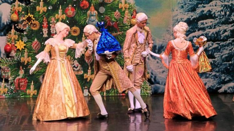 Hochklassige Tänzer in opulenten Kostümen hat die Nussknacker-Aufführung im Kleinen Haus geboten. 