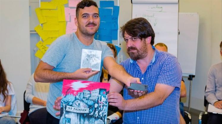 Zu Gast in Osnabrück: Miguel Aliranguez López (l.) und Guglielmo Manenti nehmen am Projekt „Labor Europa“ teil, das sich mit der europäischen Geschichte auseinandersetzt. 