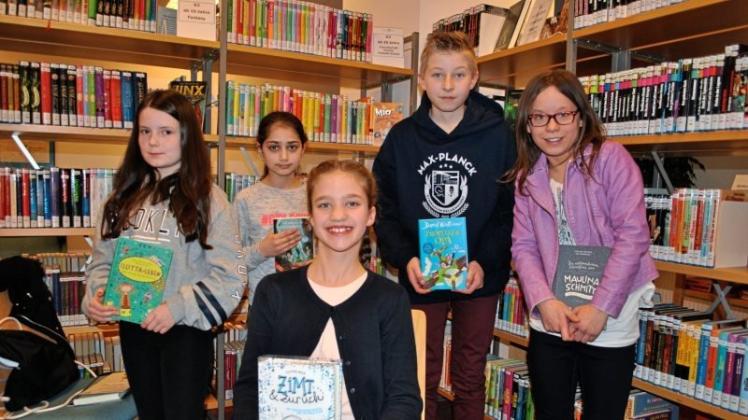 Strahlende Gewinnerin Mirija (vorne) mit ihren Mitstreitern Celina, Nariman, Florenz und Laureen (hinten von links). Strahlende Gewinnerin Mirija (vorne) mit ihren Mitstreitern Celina, Nariman, Florenz und Laureen (hinten von links).
