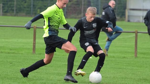 Vom VfL Stenum zum JFV Nordwest: Christian Kohlhaupt (am Ball). 