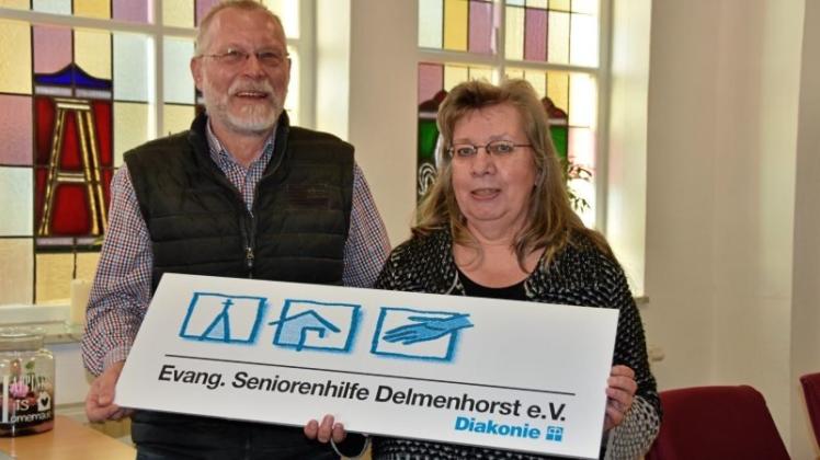 Wollen den Kreis der Ehrenamtlichen erweitern (v.li.): Werner Roßmeyer und Monika Zabel von der Evangelischen Seniorenhilfe. 