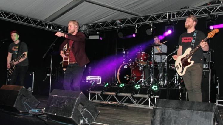 Die Band Flutlicht spielte nach 2015 zum zweiten Mal bei der Christmas-Gala. 