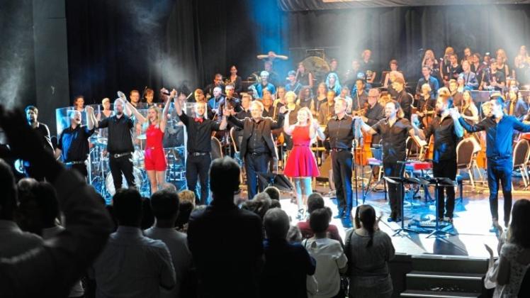 Auf ganzer Linie überzeugte das Ensemble rund um die Musikschule des Emslandes mit seinem musikalischen Programm zu „Rock meets Orchestra“ 2018 im Theater an der Wilhelmshöhe. 