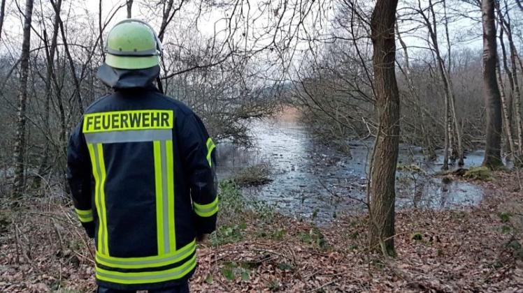 Feuerwehreinsatz Kinder auf Eisfläche in Emsbüren NOZ