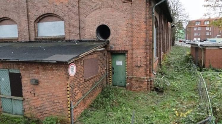 Ruinen auf dem alten Bahngelände: Der Schandfleck bleibt bis auf Weiteres erhalten. Archivfoto: Nonstopnews