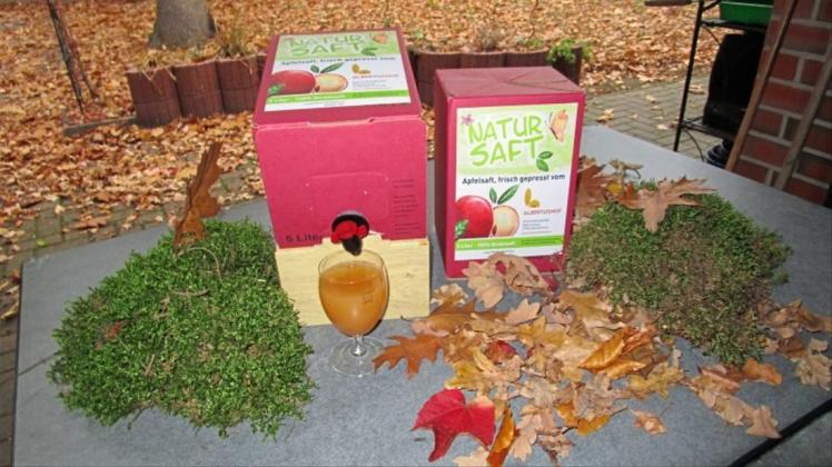 In modernen Boxen wird der naturbelassene Saft gefüllt, der aus den Äpfeln gewonnen wird. 