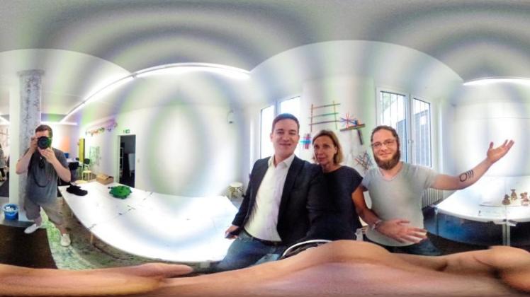 Freuen sich auf ihr Projekt 360° Art: Arne Albers, Birgit Kannengießer und Stefan Hestermeyer (von links).

            

              
                 