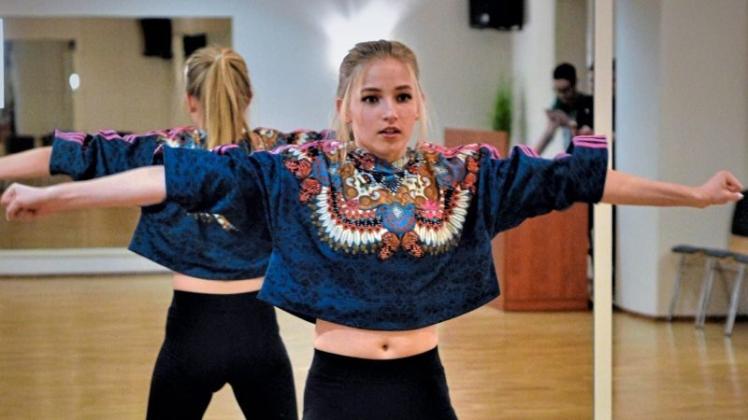 Die Delmenhorsterin Annika Stoermer holte den Titel bei den Europameisterschaften der „Dance4Fans“-Tanzschulen. 