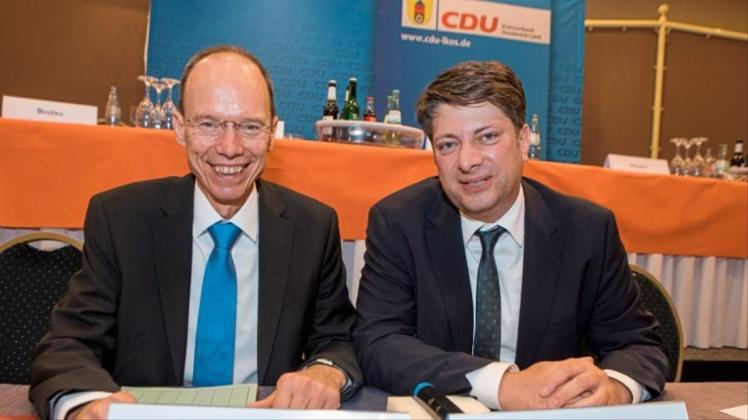 Die CDU zieht erneut mit Landrat Michael Lübbersmann in den Landratswahlkampf. CDU-Kreisparteichef Christian Calderone (r.) wurde beim Kreisparteitag im Amt bestätigt. 