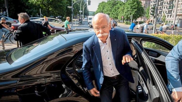 Daimler-Chef Dieter Zetsche ist am 28. Mai auf dem Weg ins Verkehrsministzerium. 