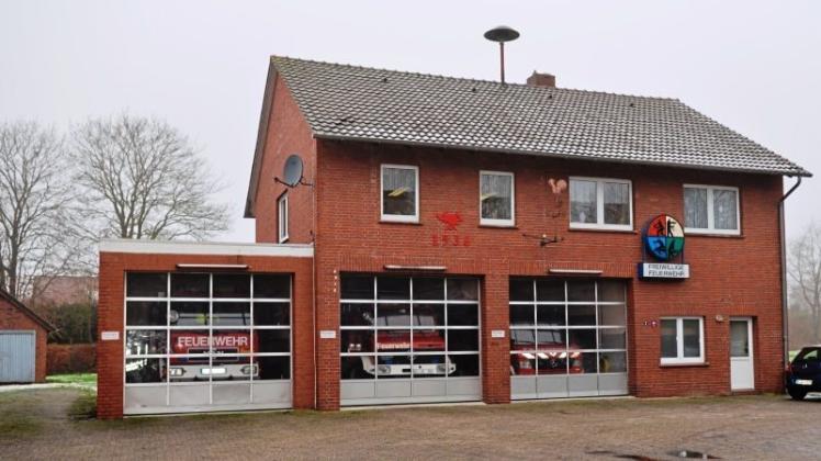 Das Feuerwehrhaus in Schöninghsdorf muss durch einen Neubau an anderer Stelle ersetzt werden. 