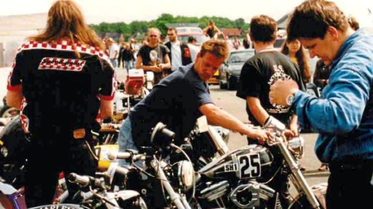 Schwere Maschinen gab es im Sommer 1997 bei den Race Days in Ganderkesee zu bestaunen. Archivfoto: Tammo Ernst