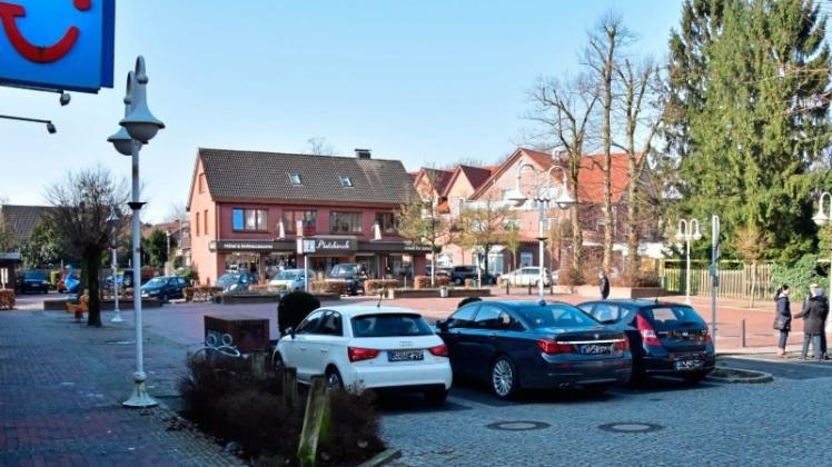 Triste Steinwüste: Der Marktplatz in Ganderkesee vor dem Umbau. 