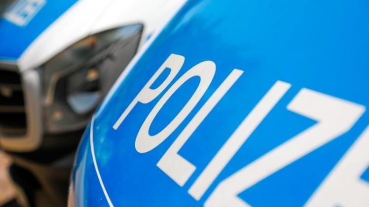 Eine 77 Jahre alte Fußgängerin aus Delmenhorst ist am Montagvormittag von einem Auto angefahren worden. Die Frau wurde leicht verletzt, die Autofahrerin konnte nicht mehr rechtzeitig bremsen. Symbolfoto: Michael Gründel Eine 77 Jahre alte Fußgängerin aus Delmenhorst ist am Montagvormittag von einem Auto angefahren worden. Die Frau wurde leicht verletzt, die Autofahrerin konnte nicht mehr rechtzeitig bremsen. Symbolfoto: Michael Gründel