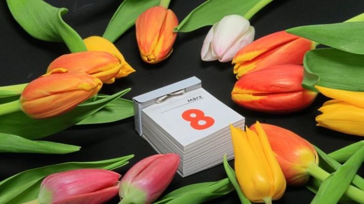 Delmenhorsterinnen äußern ihre Wünsche zum Weltfrauentag. Symbolfoto: dpa/Jens Wolf Delmenhorsterinnen äußern ihre Wünsche zum Weltfrauentag. Symbolfoto: dpa/Jens Wolf