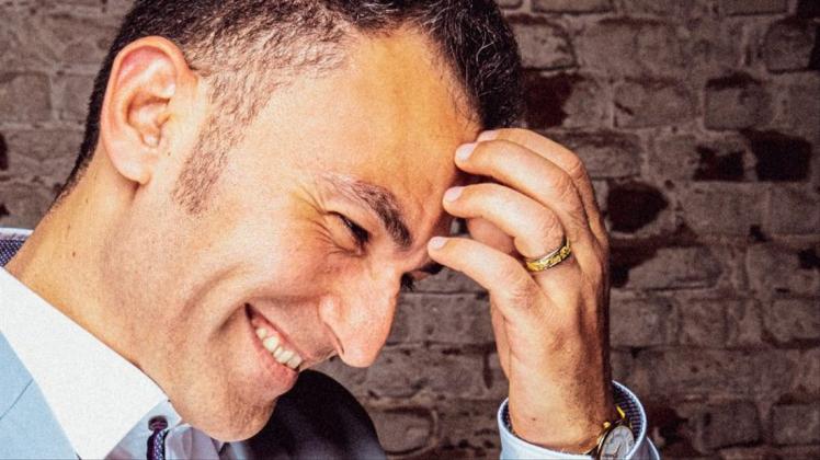 Kabarettist Fatih Çevikkollu kommt für einen Abend in die Markthalle. Kabarettist Fatih Çevikkollu kommt für einen Abend in die Markthalle.