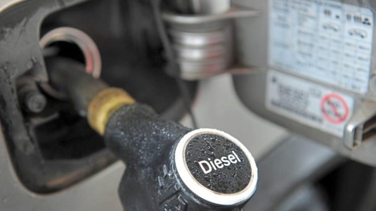 86.000 Liter Diesel wurden in zwei Jahren unberechtigt von an Delmenhorster und Stuhrer Tankstellen gezapft. Symbolfoto: dpa
