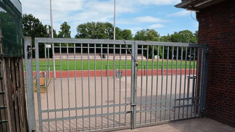 Die Tore öffnen sich wieder: Zumindest für das Oberliga-Heimspiel des SV Atlas Delmenhorst gegen VfV Borussia Hildesheim ist der Hauptplatz wieder freigegeben. 