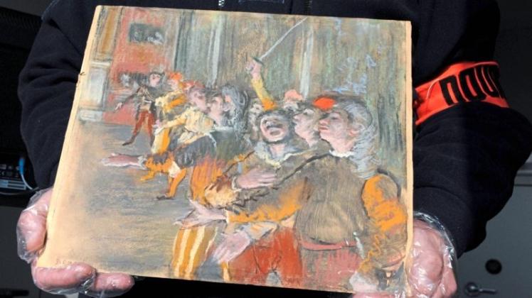Das gestohlene Meisterwerk „Les Choristes“ (Die Chorsänger) von Edgar Degas war 2009 aus dem Cantini-Museum gestohlen worden. Nun ist es wieder aufgetaucht. 