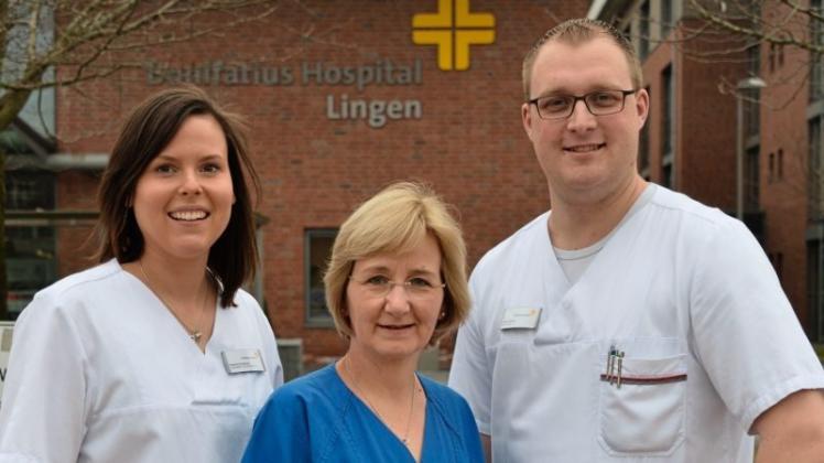 Unter dem Motto „Stimme der Pflege im Nordwesten“ kandidieren drei Mitarbeiter des Bonifatius-Hospitals. Von links die Gesundheits- und Krankenpflegerinnen Stefanie Goedereis und Anke Falkuss sowie Gesundheits- und Krankenpfleger Patrick Egbers. 