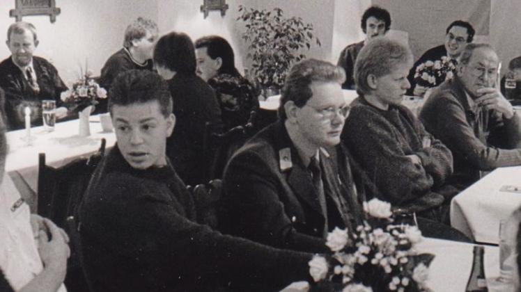 Das Deutsche Rote Kreuz hatte bei der Jahreshauptversammlung am 29. Januar 1992 Besuch von Vertretern der Gemeinde. 