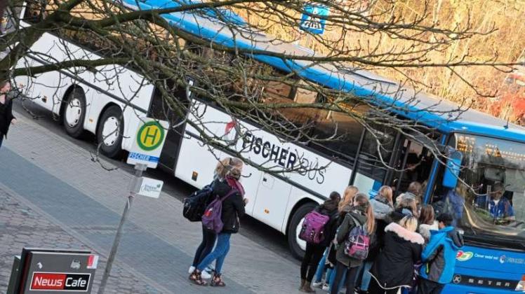Die Buslinie von Papenburg nach Wippingen bedient seit dem vergangenen November die Firma Fischer. 