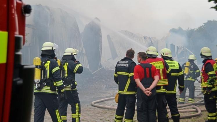Die Flammen hatten die Lagerhalle am Bahnhof in Wildeshausen im Juli 2015 völlig zerstört. Archivfoto: Reiner Haase